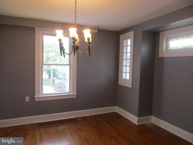 2805 OAKLEY AVE, Baltimore, MD 21215