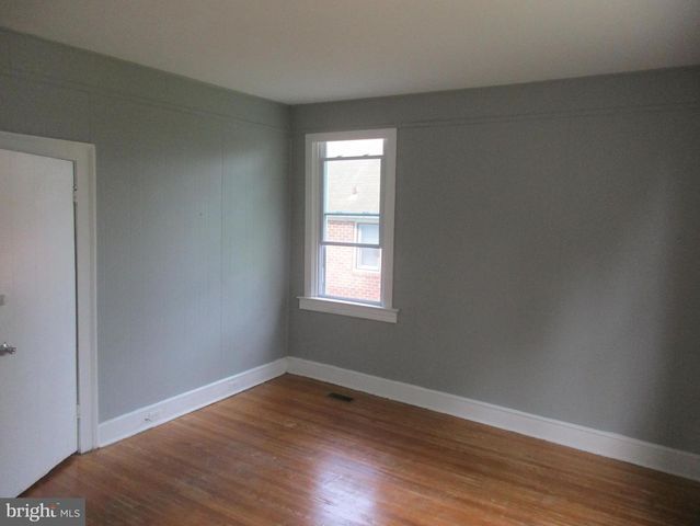 2805 OAKLEY AVE, Baltimore, MD 21215