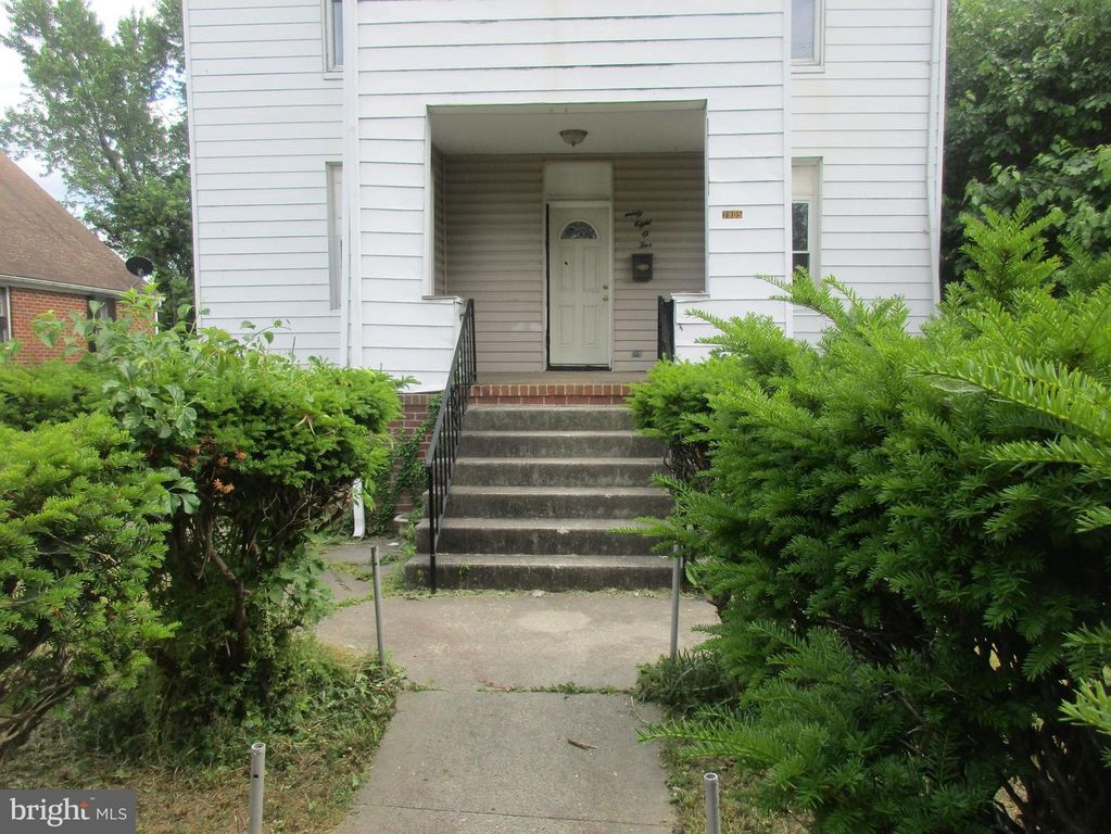 2805 OAKLEY AVE, Baltimore, MD 21215