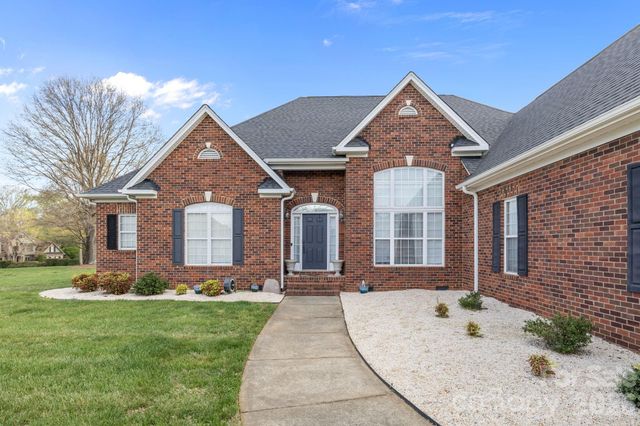 7407 Balintoy Lane, Matthews, NC 28104