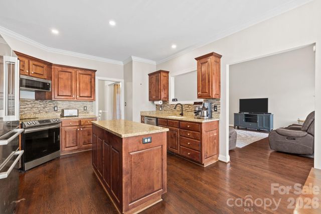 7407 Balintoy Lane, Matthews, NC 28104