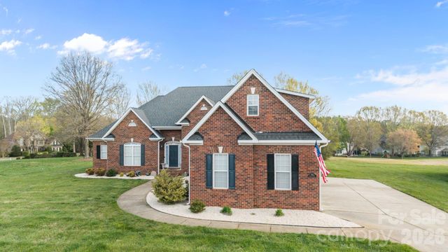 7407 Balintoy Lane, Matthews, NC 28104