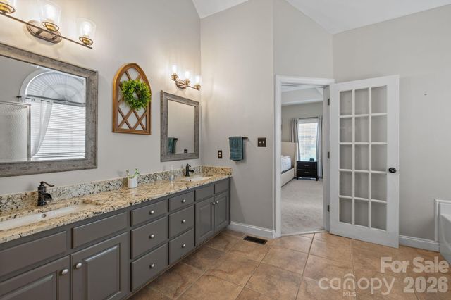 7407 Balintoy Lane, Matthews, NC 28104