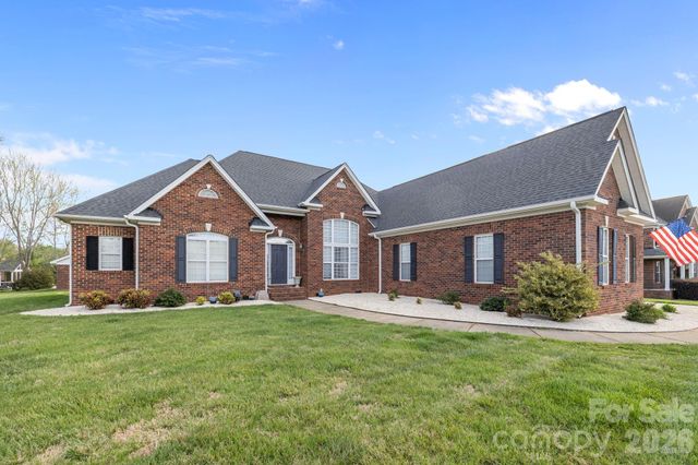 7407 Balintoy Lane, Matthews, NC 28104