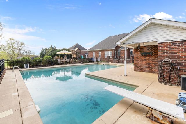 7407 Balintoy Lane, Matthews, NC 28104