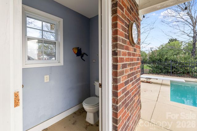 7407 Balintoy Lane, Matthews, NC 28104