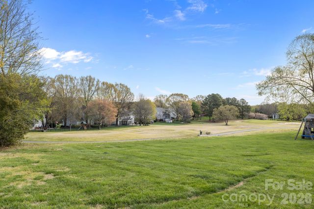 7407 Balintoy Lane, Matthews, NC 28104