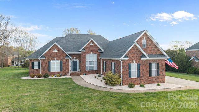 7407 Balintoy Lane, Matthews, NC 28104