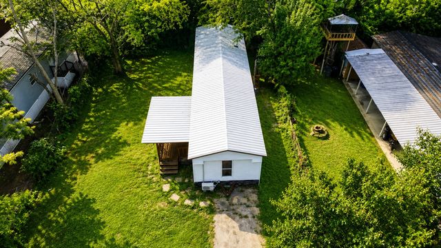 611 Sycamore Ln, La Vergne, TN 37086