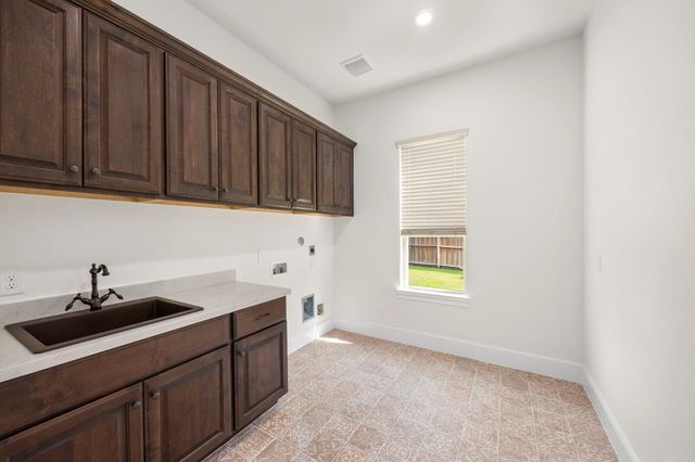 8551 Tombron Grove Road, Magnolia, TX 77354