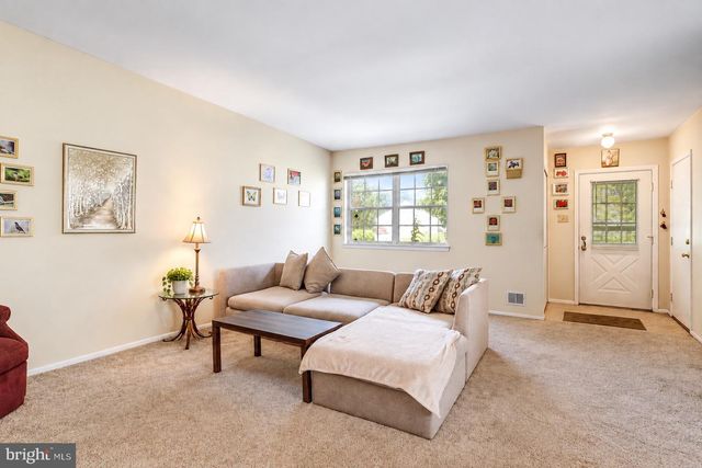 6861 SNOWBERRY CT, Frederick, MD 21703
