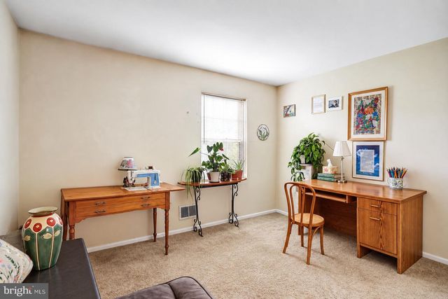 6861 SNOWBERRY CT, Frederick, MD 21703