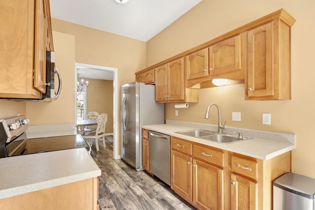 525 TATE DR, Oakland, TN 38060