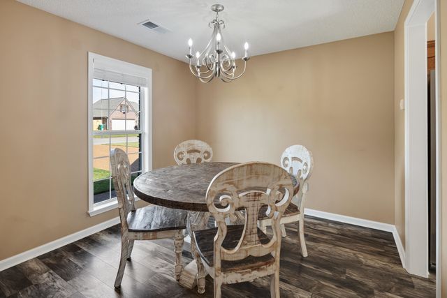 525 TATE DR, Oakland, TN 38060