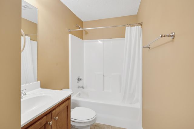 525 TATE DR, Oakland, TN 38060