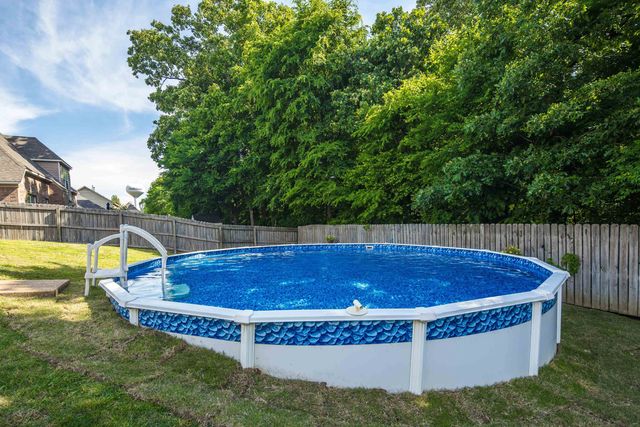 525 TATE DR, Oakland, TN 38060