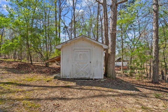145 Thornwood Drive SE, Calhoun, GA 30701