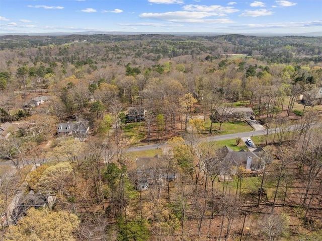 145 Thornwood Drive SE, Calhoun, GA 30701