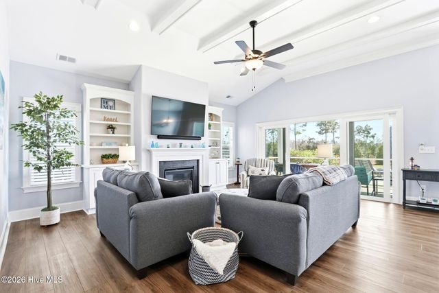 6479 Bryson Drive SW, Ocean Isle Beach, NC 28469