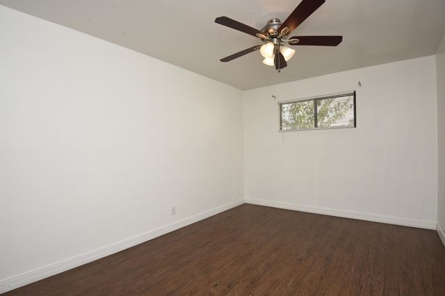 502 E MARIPOSA Street 106, Phoenix, AZ 85012