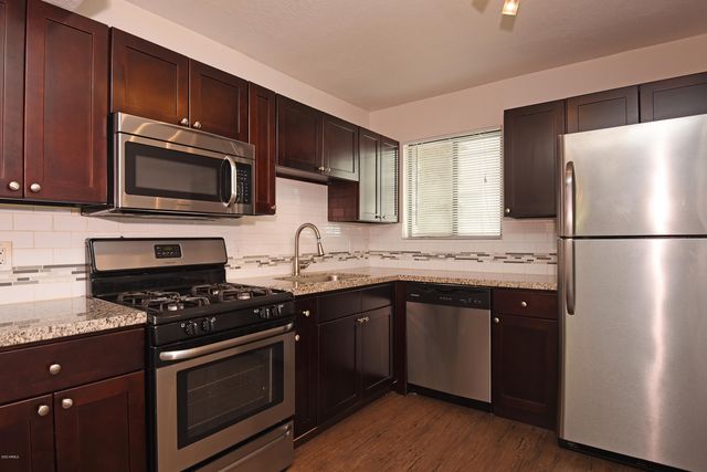 502 E MARIPOSA Street 106, Phoenix, AZ 85012