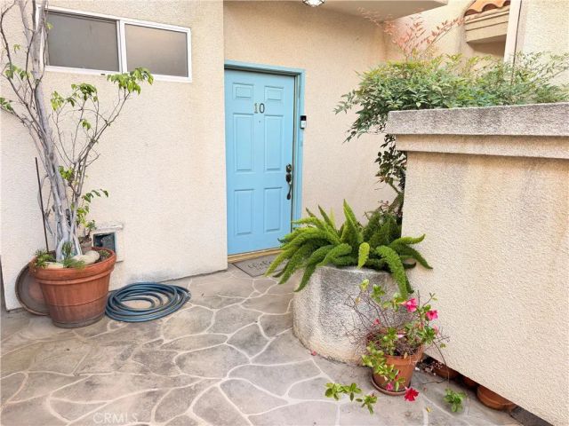 4970 Kester Avenue 10, Sherman Oaks, CA 91403