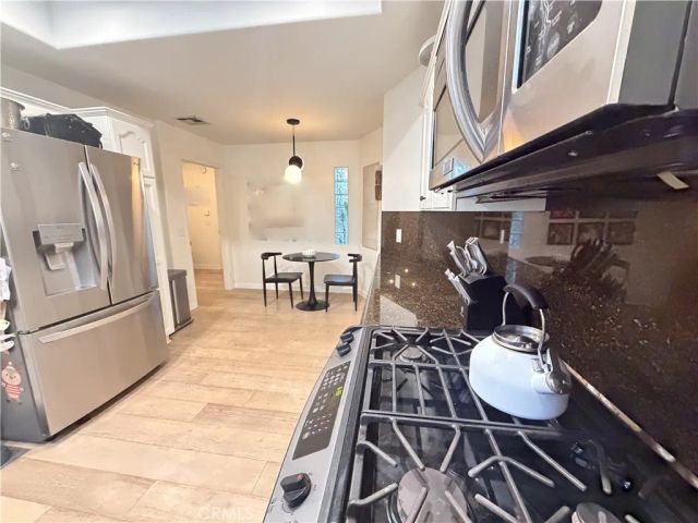 4970 Kester Avenue 10, Sherman Oaks, CA 91403