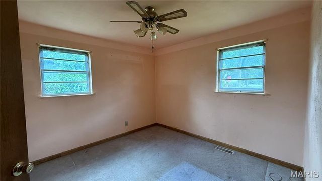 246 Oakborough Drive, Lake St Louis, MO 63367