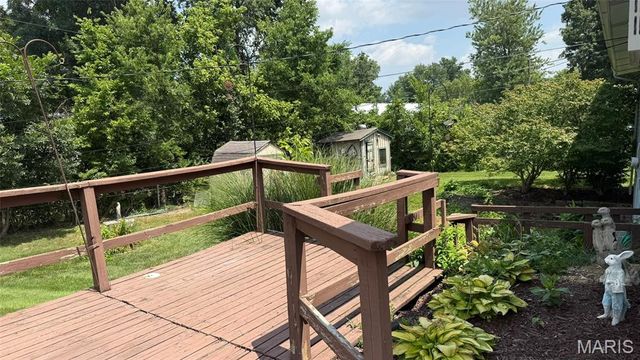 246 Oakborough Drive, Lake St Louis, MO 63367