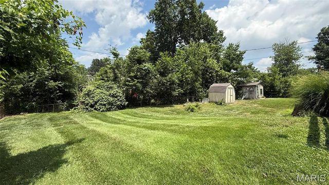 246 Oakborough Drive, Lake St Louis, MO 63367
