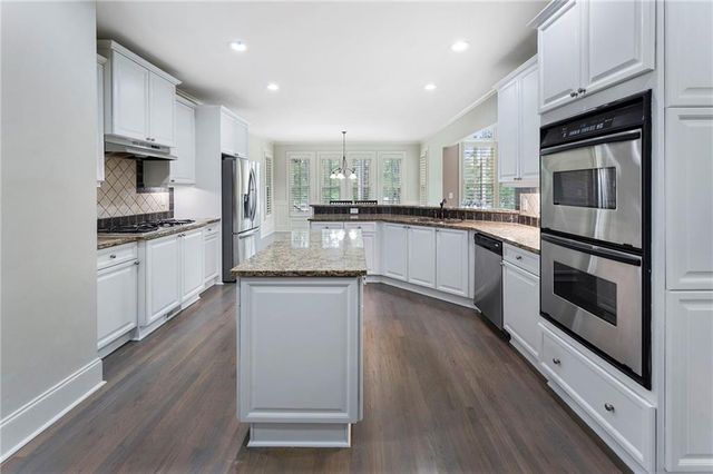 183 Applewood Lane, Acworth, GA 30101