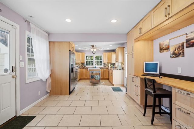 1228 Hyman Avenue, Bay Shore, NY 11706