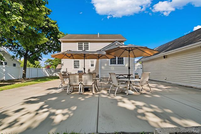 1228 Hyman Avenue, Bay Shore, NY 11706