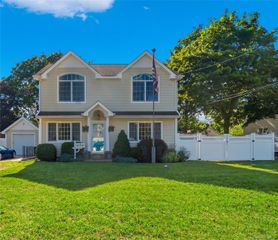 1228 Hyman Avenue, Bay Shore, NY 11706
