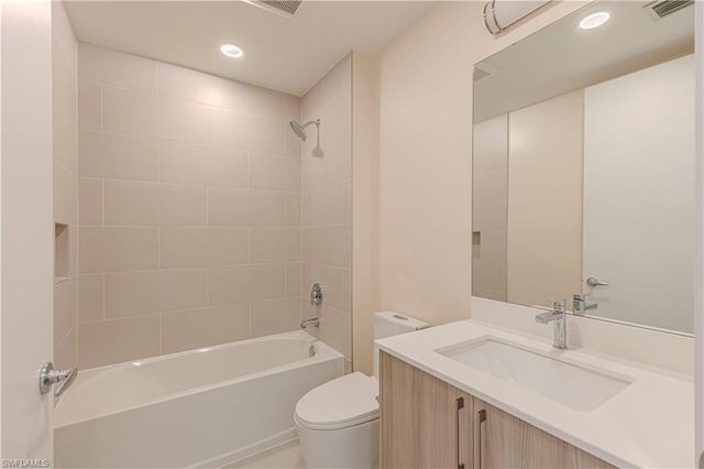 26610 ROSEWOOD POINTE DR 308, Bonita Springs, FL 34135