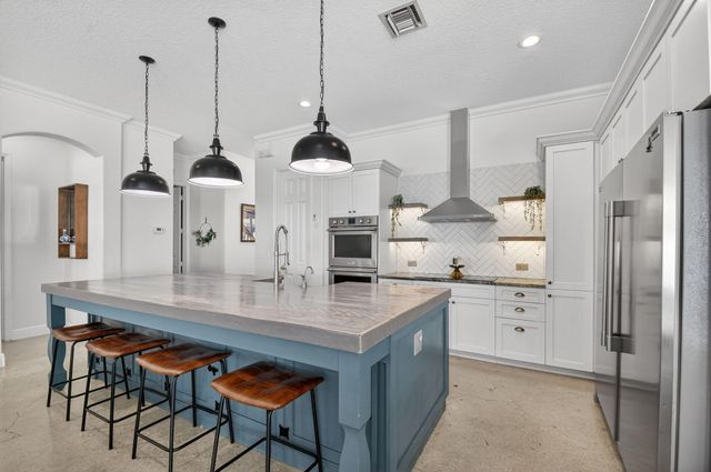 6809 Finamore Circle, Lake Worth, FL 33467