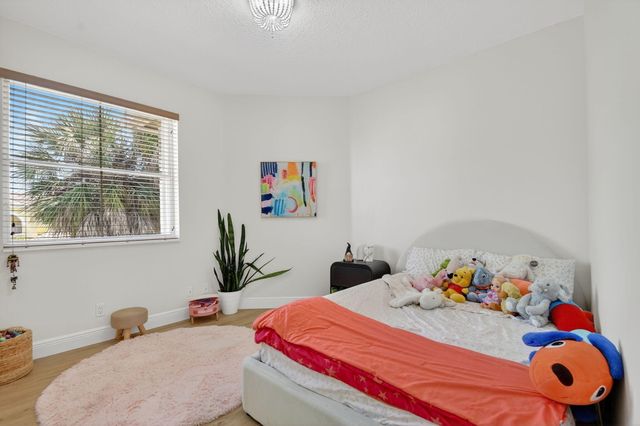 6809 Finamore Circle, Lake Worth, FL 33467