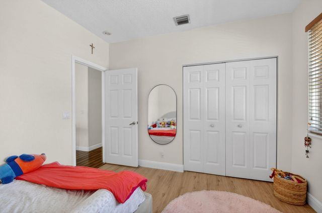 6809 Finamore Circle, Lake Worth, FL 33467