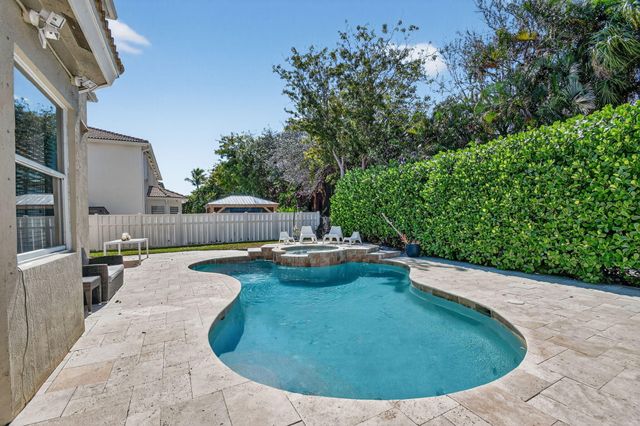 6809 Finamore Circle, Lake Worth, FL 33467