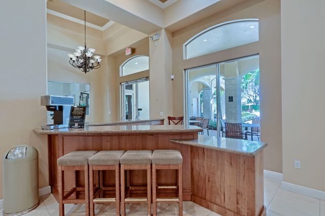 6809 Finamore Circle, Lake Worth, FL 33467