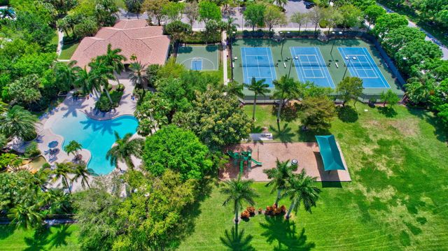 6809 Finamore Circle, Lake Worth, FL 33467