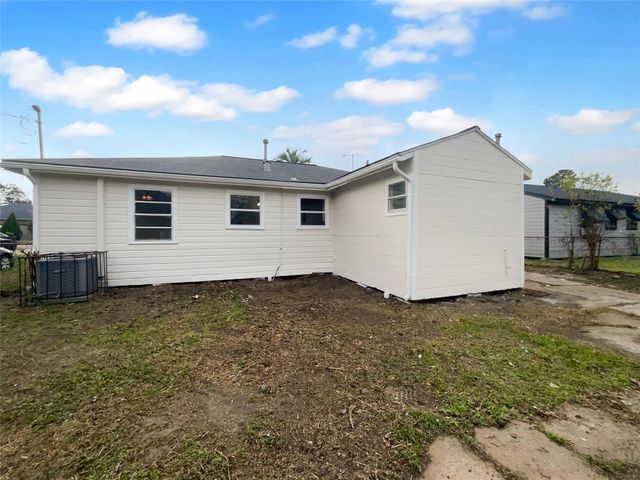 5109 Wilmington Street, Houston, TX 77033