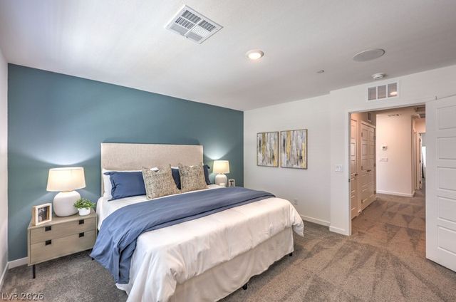 978 Desert Spruce, Las Vegas, NV 89107