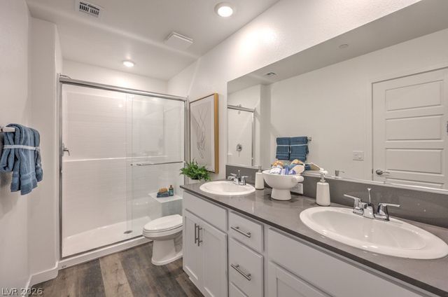 978 Desert Spruce, Las Vegas, NV 89107