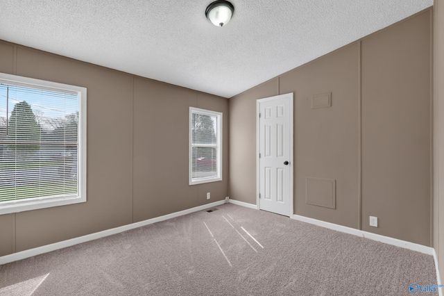 102 Lucas Circle, New Market, AL 35761