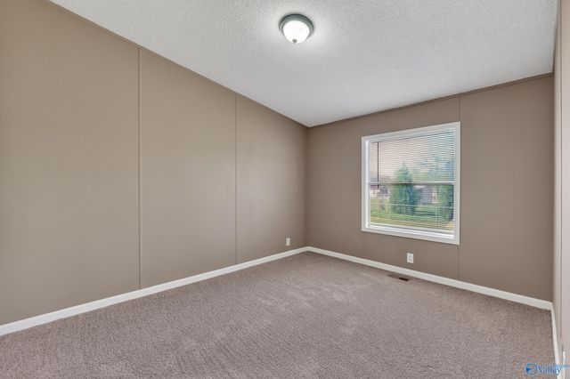 102 Lucas Circle, New Market, AL 35761