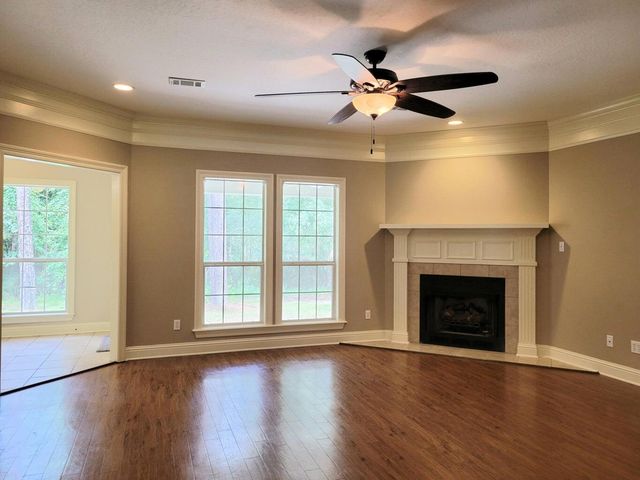 69 Northfork Dr., Petal, MS 39465