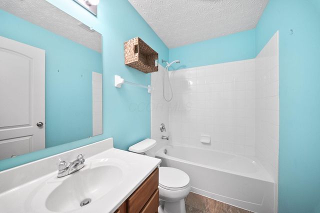 6256 Albany Way Drive, Westerville, OH 43081