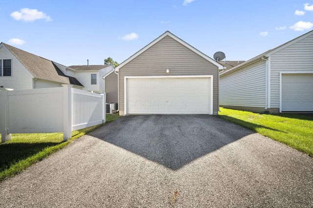 6256 Albany Way Drive, Westerville, OH 43081