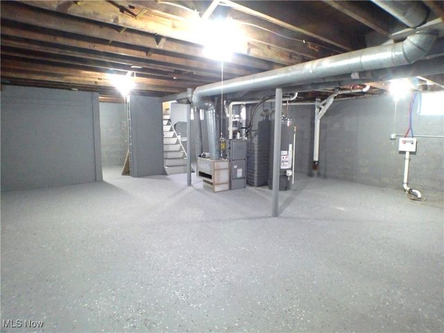 1856 Sheridan Avenue NE, Warren, OH 44483